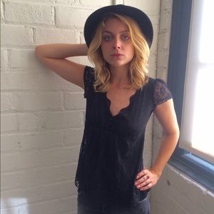 ✨Witchy Woman lace babydoll blouse✨