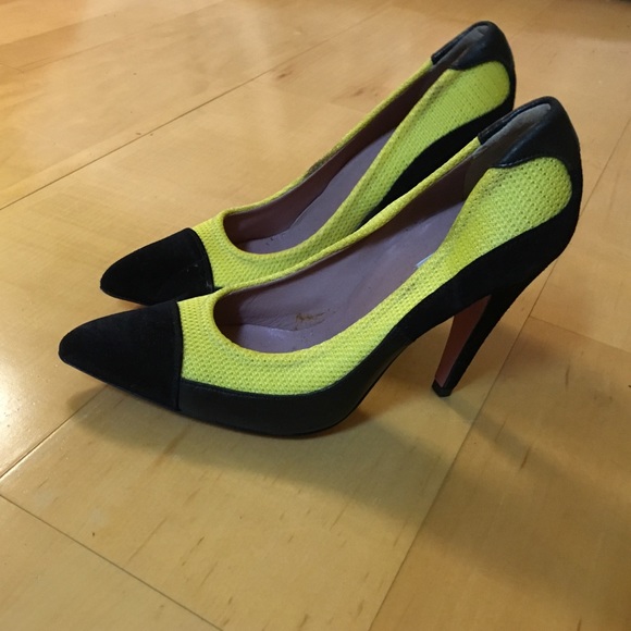 Heels - Picture 1 of 4