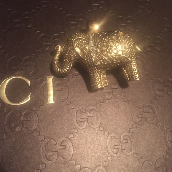14k GOLD Elephant Clip