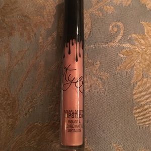 Kylie Jenner Metal Matte in Heir