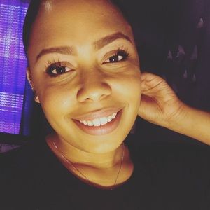 Meet your Posher, Brooke