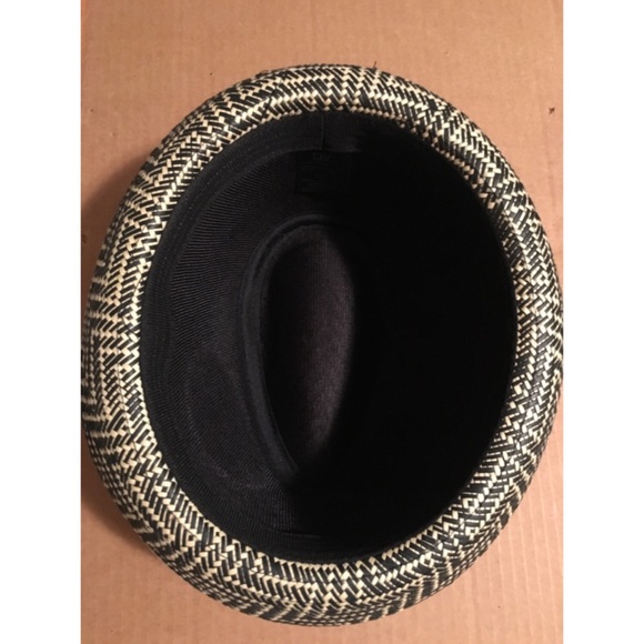 Fun Fedora! - Picture 3 of 3