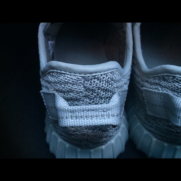 Yeezy 350 Moonrock - Picture 3 of 4