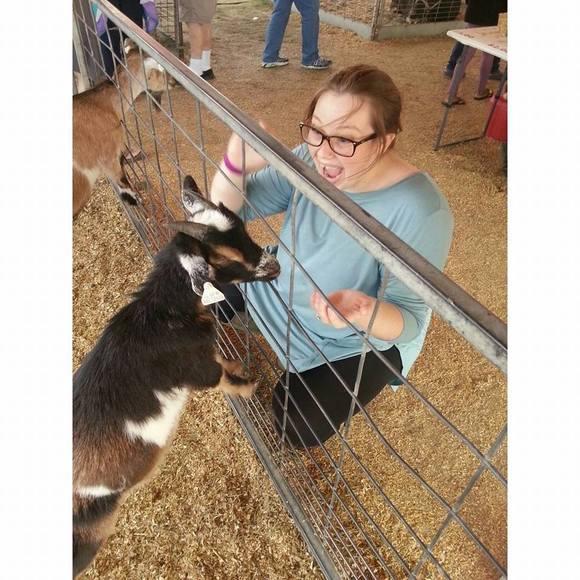Meet your Posher, Marissa
