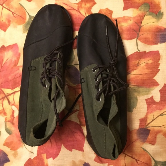Black leather and army green swade toms