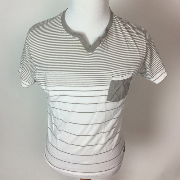 Men Large Bundle 2 T-Shirts