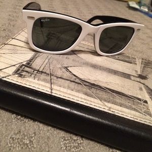 ORIGINAL WHITE RAY BAN WAYFARER