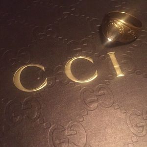 14k Gold ring with diamond