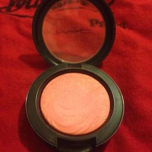 MAC 'Flamig Chic' blush