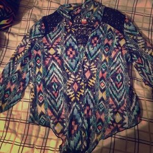 Quarter sleeve shirt