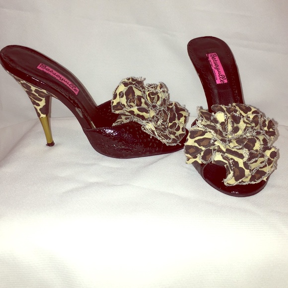 Betsey Johnson Shoes - Betseyville Slip On Peep Toe Heels Sz 7