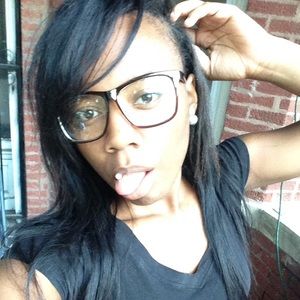 Meet your Posher, Briana