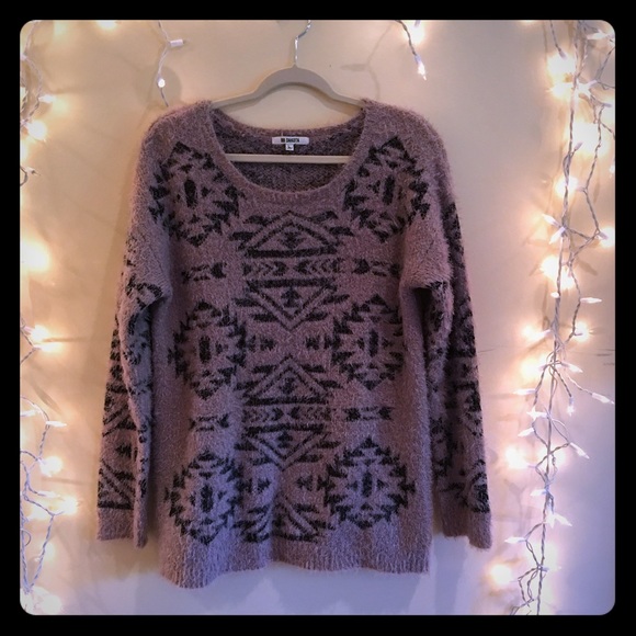 BB Dakota Jacquard Fuzzy Knit Sweater (Size: L)