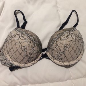 Victoria's Secret bombshell bra