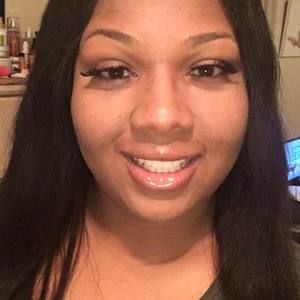 Meet your Posher, Monica