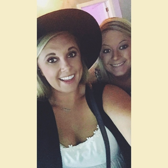 Meet your Posher, Haley