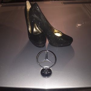 Black heel size 9