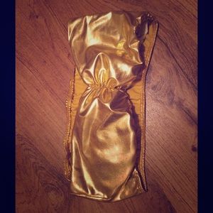 Gold bandeau