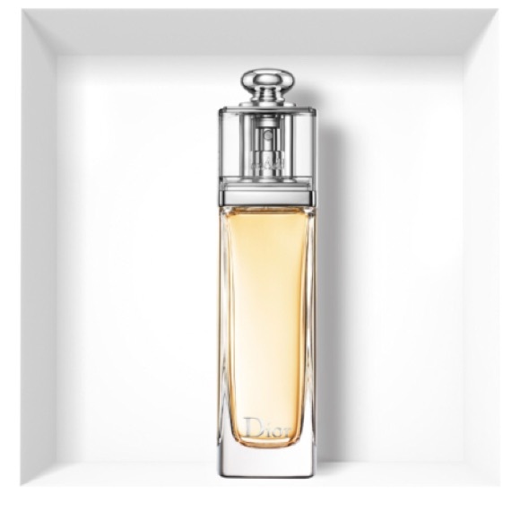 Perfume Dior Addict - eau de toilette