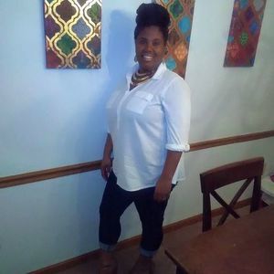 Meet your Posher, Brittney