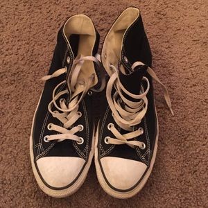 High top, black, converse, chuck Taylors