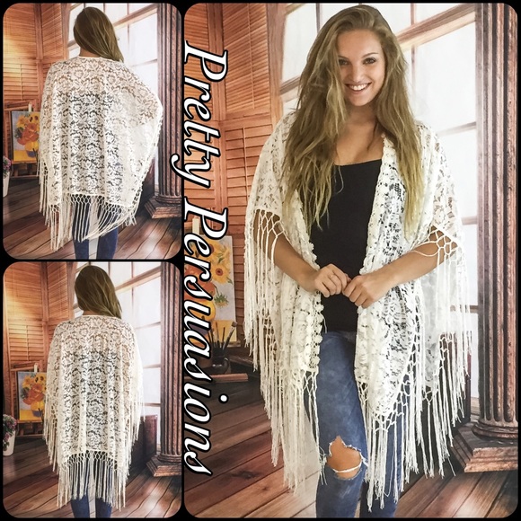 SOLD NWT White Lace & Fringe Boho Kimono Cardigan - Picture 4 of 4