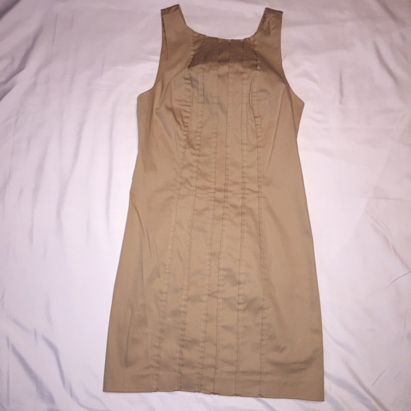 Bebe 2b sleeveless, high neck, v-back dress