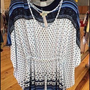 Small top with drawstring.