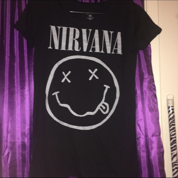 Nirvana tee