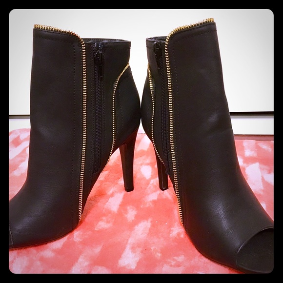 Black Zippered Peep Toe Booties