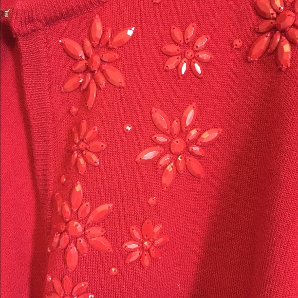 Red sweater - Picture 2 of 3