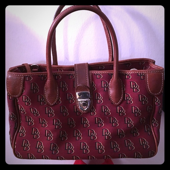 Dooney and Bourke Bucket Hand Bag