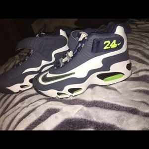 Nike 24 griffeys