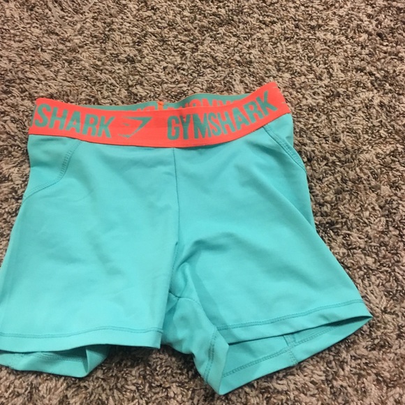Gym shark short
