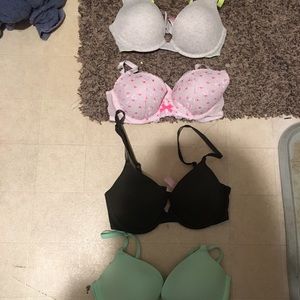 34c PINK bras