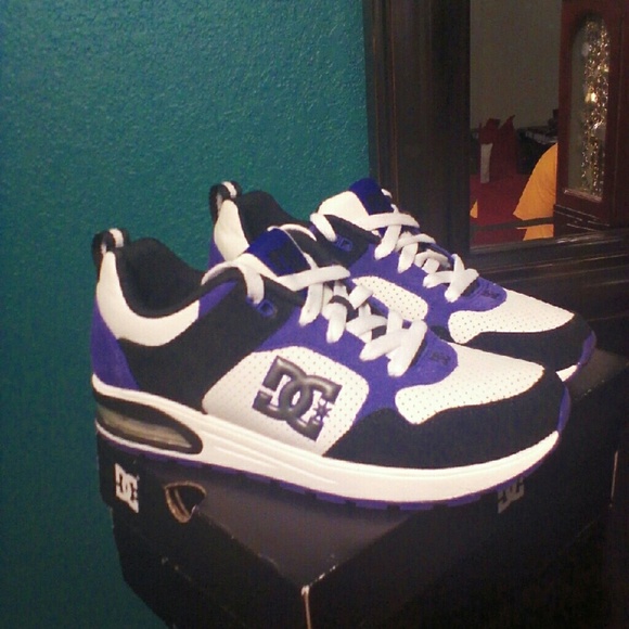DC Tennis Shoes
