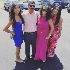 Meet your Posher, Gloria