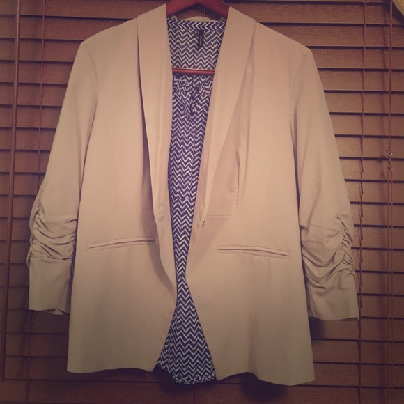 Gray Blazer Ladies cut