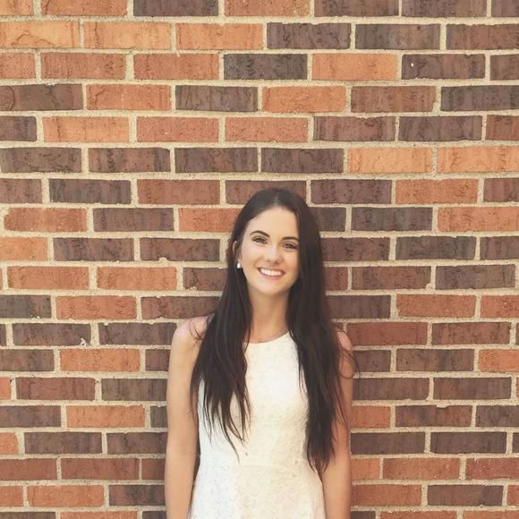 Meet your Posher, Louisa