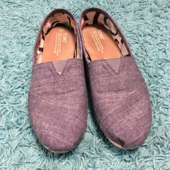 Chambray Blue TOMS. Size 8 wide.