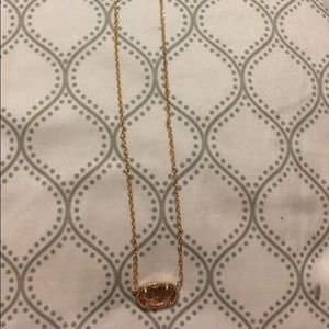 Kendra Scott necklace