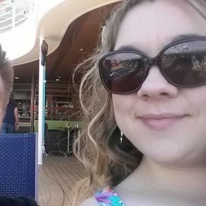 Meet your Posher, Alisha