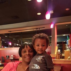 Meet your Posher, Lorraine