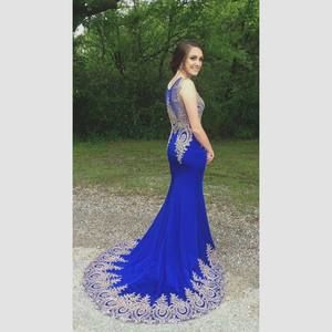 Meet your Posher, Hailey