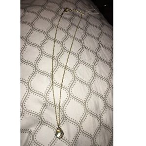 Kendra Scott necklace
