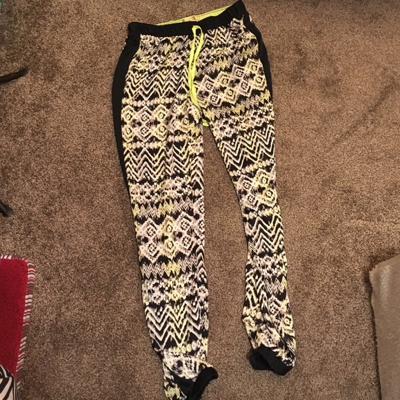 🎉FINAL PRICE🎉Vera Wang Joggers