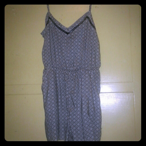 H&M NWT Romper size 12 black and  white