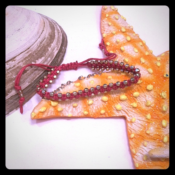 💕💕Red Bracelet with Matte Gold Accents💕💕