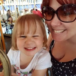 Meet your Posher, Corinne