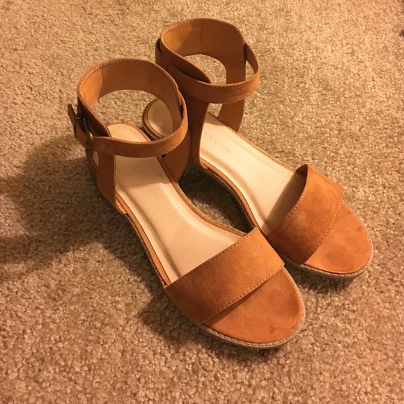 Camel suede sandals